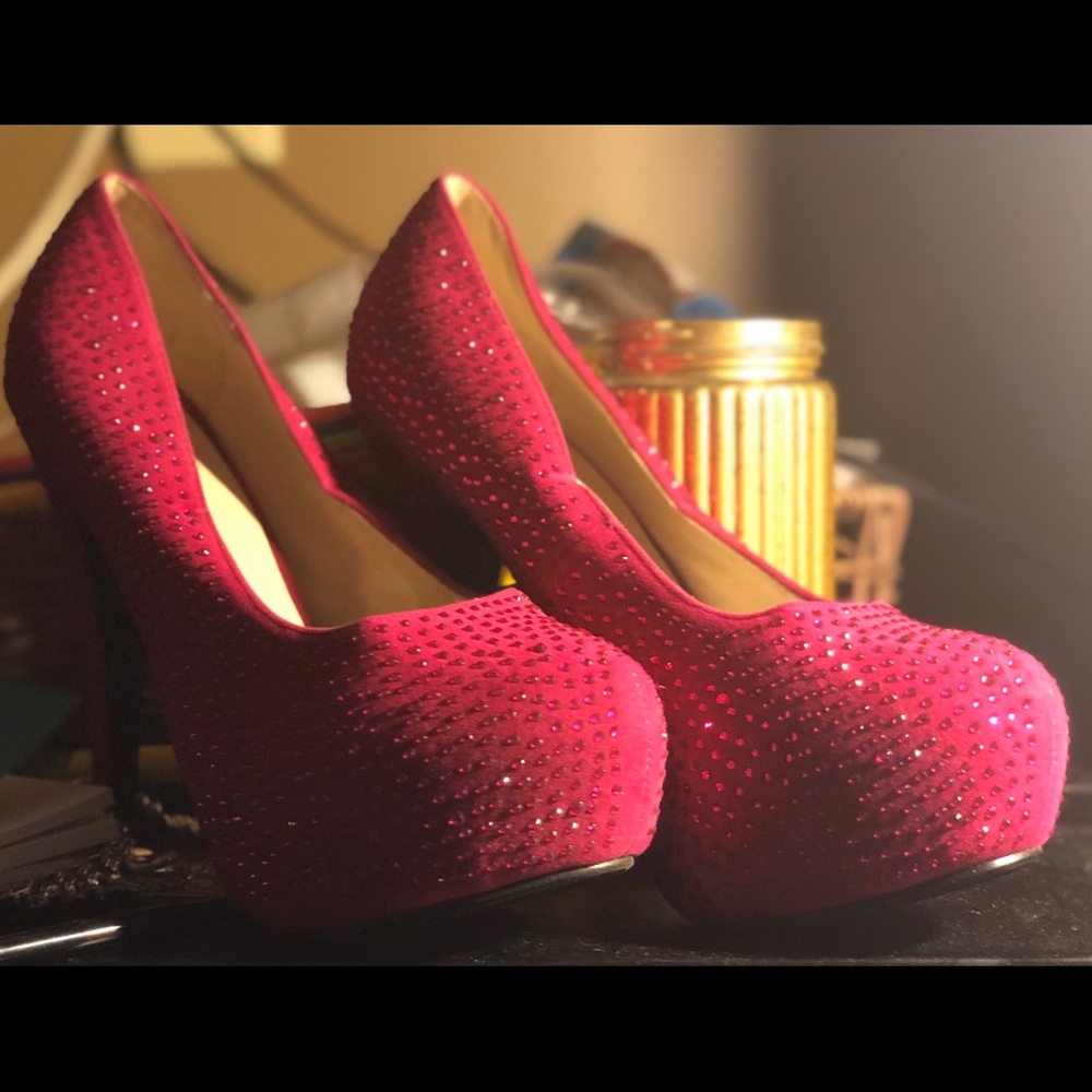 Delicacy Fuchsia Pump